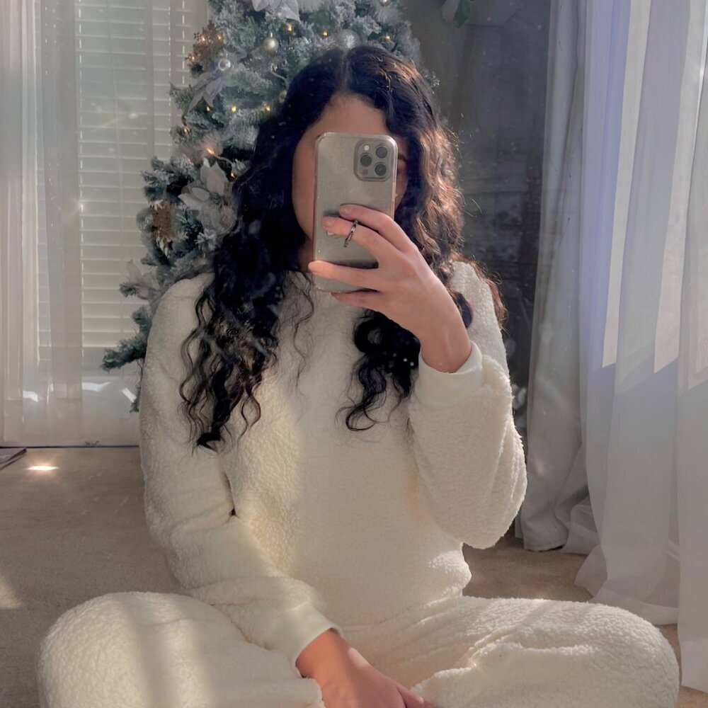 Teddy Bear Sherpa Loungewear Set In Cream Color Christmas Cozy Gift idea - Picture 4 of 4